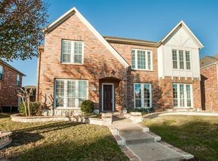 1831 E Branch Hollow Dr, Carrollton, TX 75007
