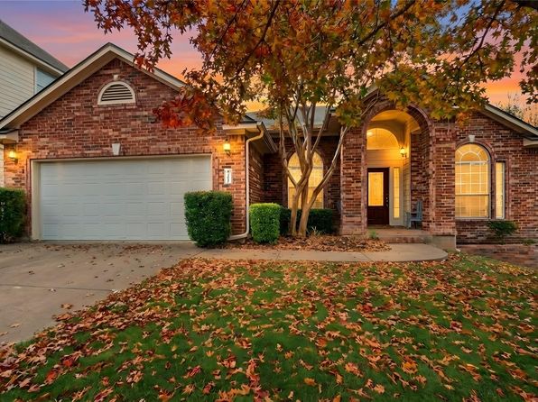 207 N Chesapeake Bay Ln