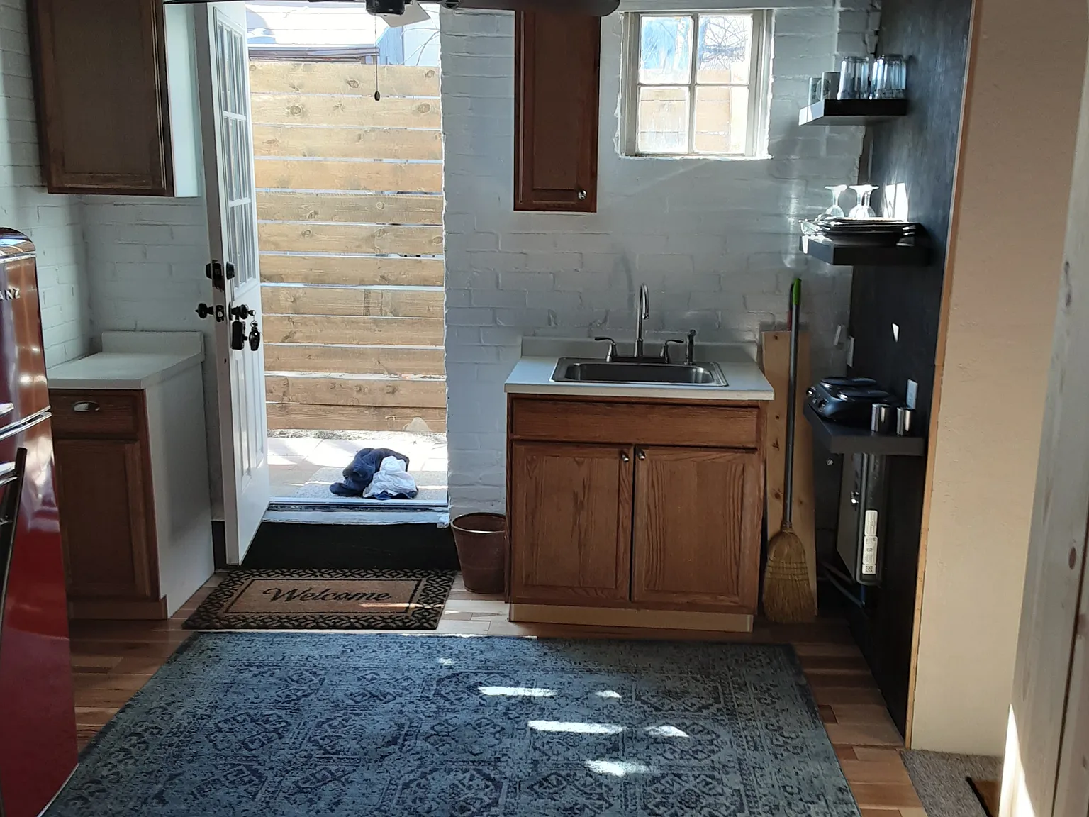 1 bed, 409 sqft, $990 — Photo 2
