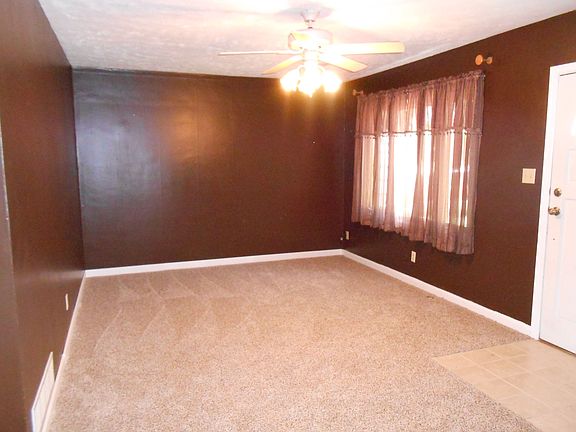 3rd image of 2801 N Halstead St