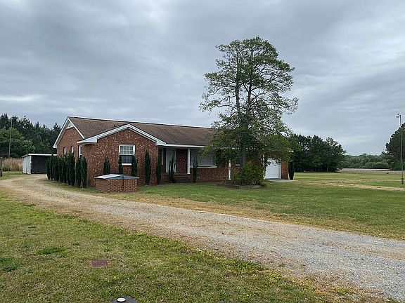3rd image of 406 Woodruff Rd
