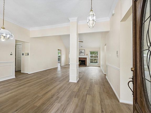 3rd image of 24207 Schivener House Ln