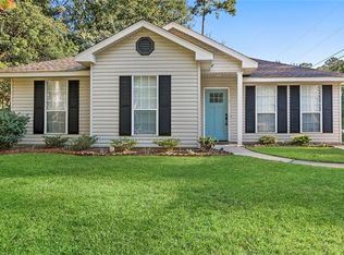 815 Chevreuil St, Mandeville, LA 70448
