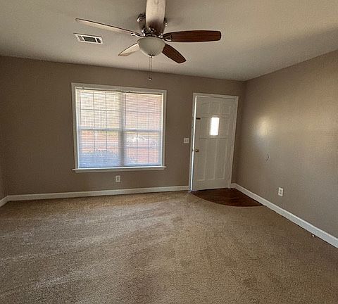 5th image of 103 Oak Ridge Dr #A