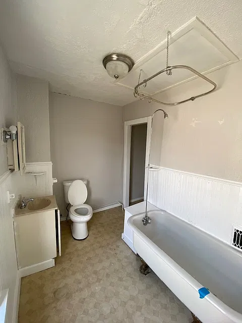 1 bed, 800 sqft, $1,000 — Photo 3