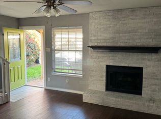 117 Wildwood Ct APT C, Grapevine, TX 76051