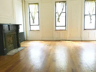 Rented by Flatiron Real Estate Advisors LLC