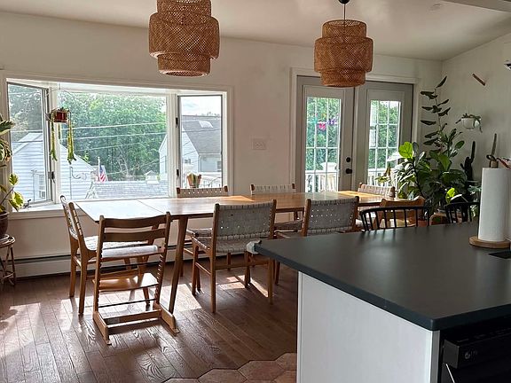 2nd image of 14 Headland Way