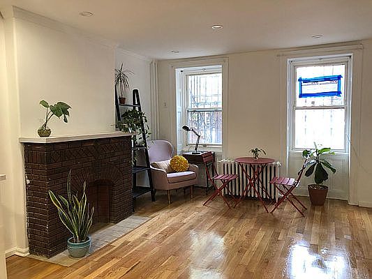 1st image of 340 Halsey St #1