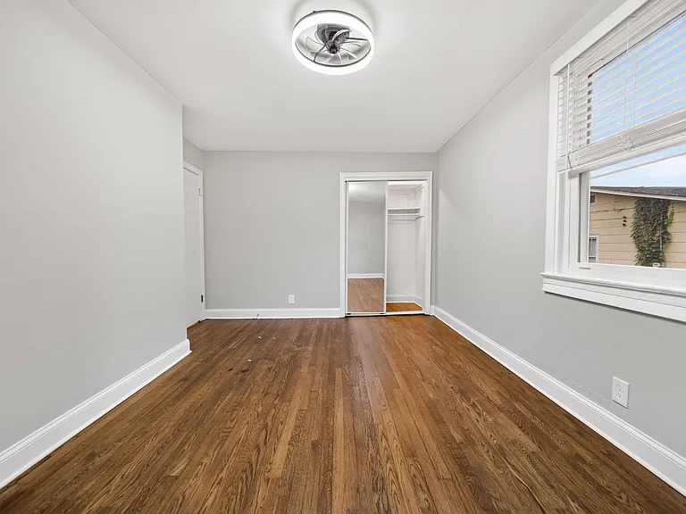 2209 Lindell Ave — Photo 31