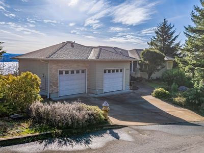 584 SE Running Springs St, Newport, OR, 97365