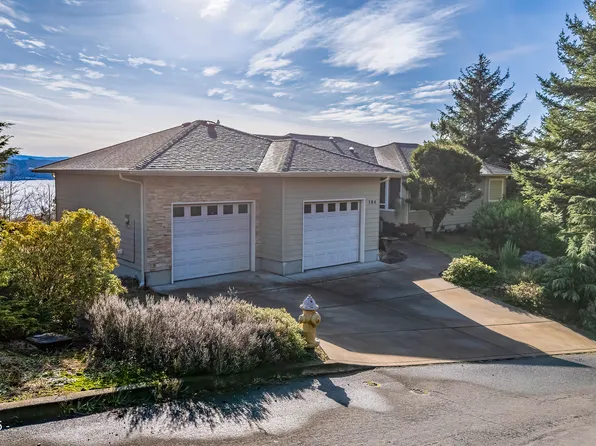 584 SE Running Springs St, Newport, OR 97365