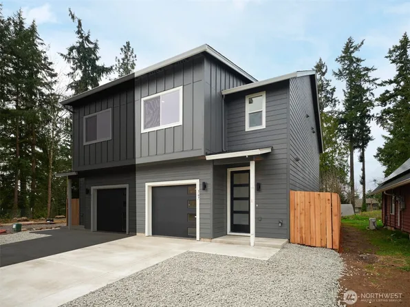 367 S 8th Street, Kalama, WA 98625