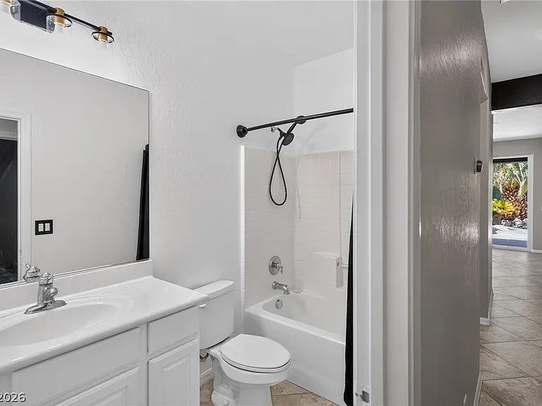 8606 Kennedy Heights Ct — Photo 8