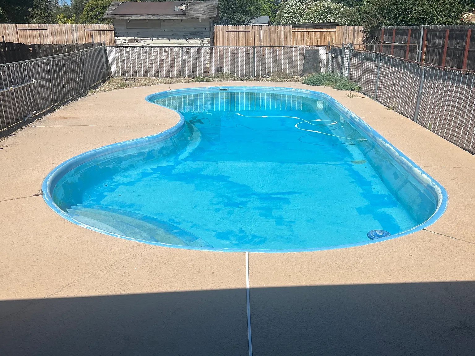 4 bed, 2160 sqft, $2,700 — Photo 3