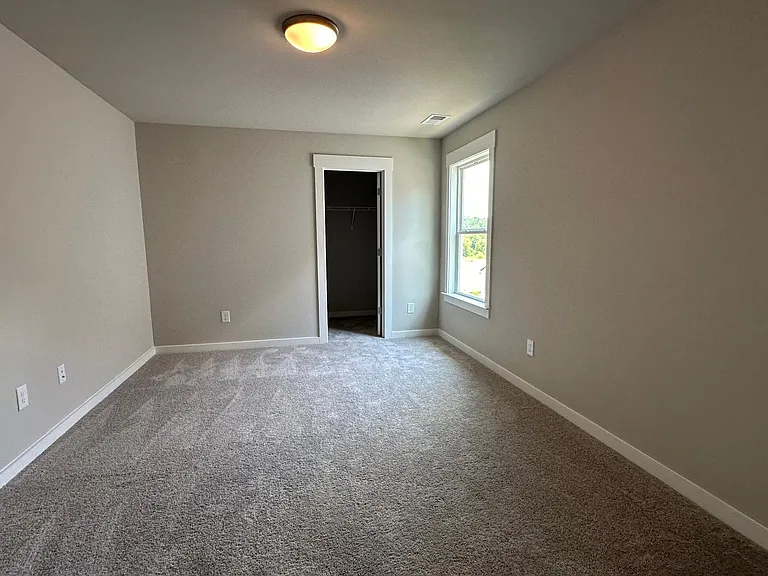 10788 Prairie Lake Dr — Photo 36