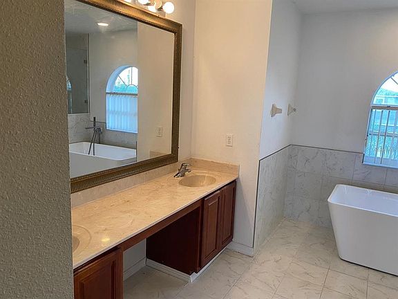 5th image of 2299 Rock Dr #2299