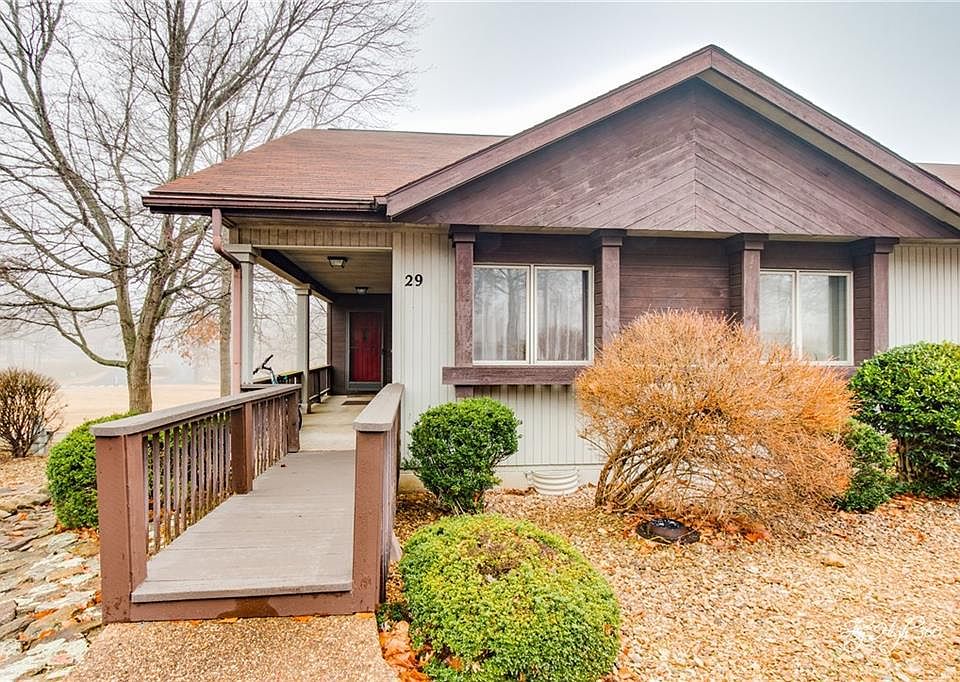 1st image of 29 Lunsford Ln