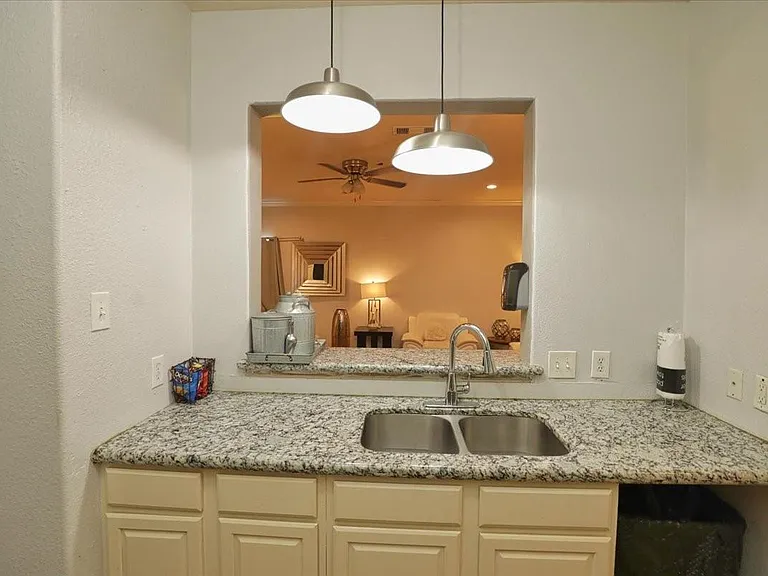 13121 Vickery St #5 — Photo 32