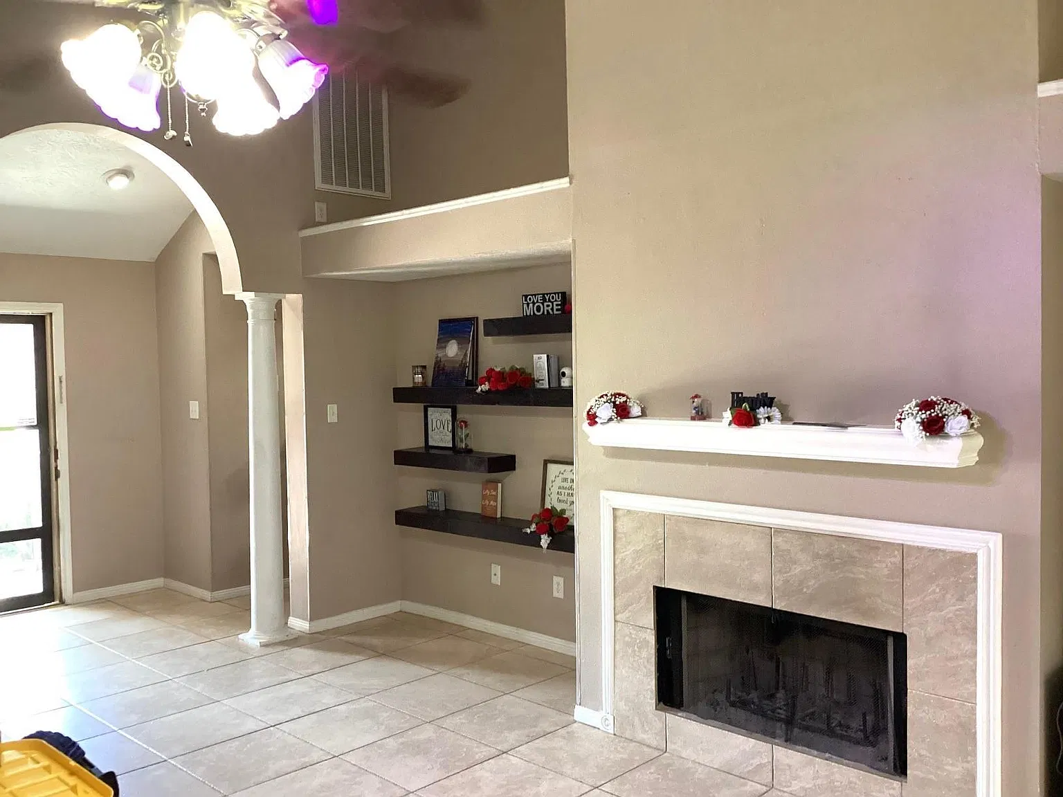 3 bed, 2.0 bath, 1799 sqft, $2,250 — Photo 4