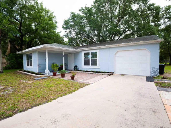 402 SW Ruffner Court, Port St Lucie, FL 34953