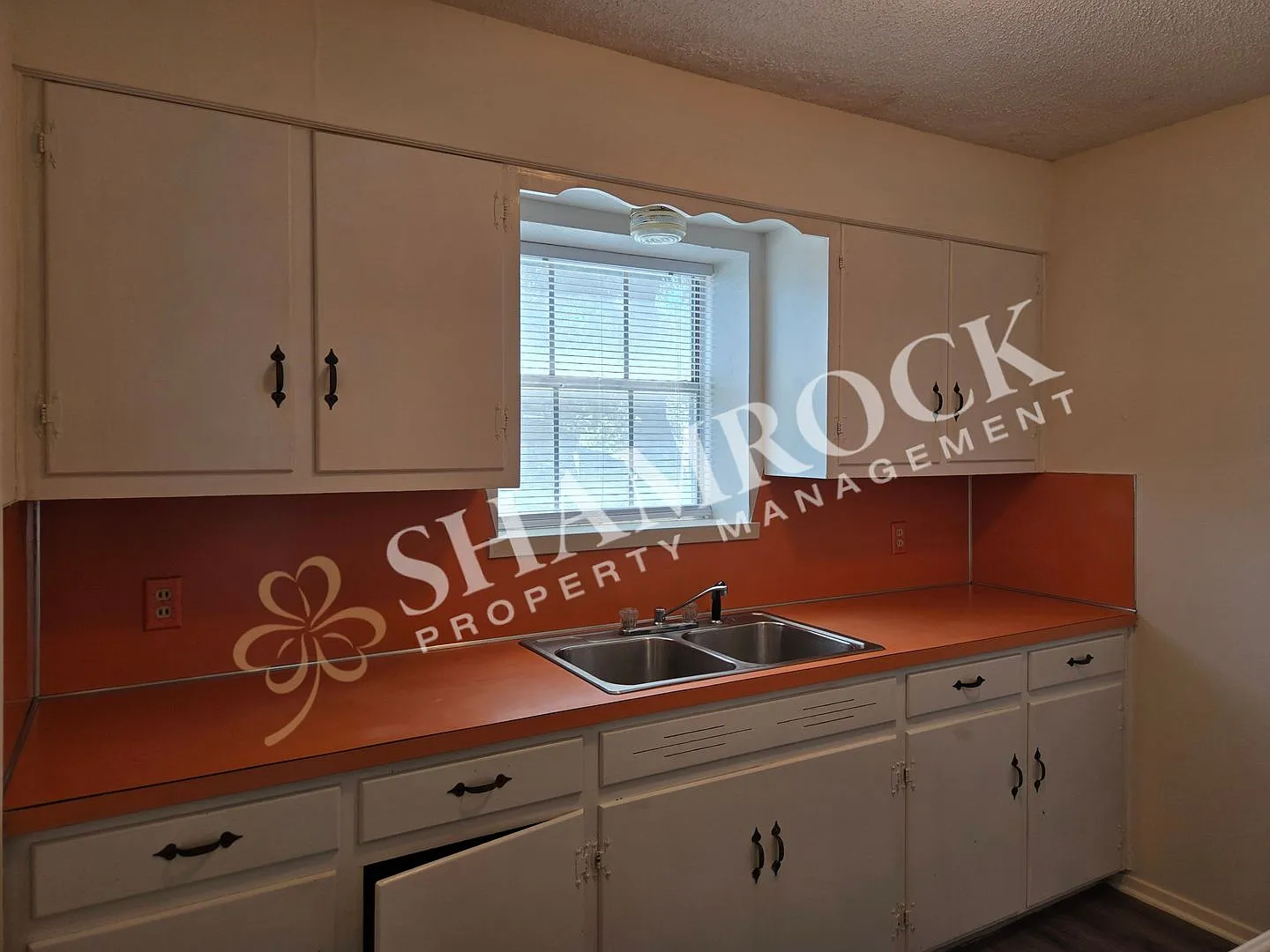 Lakeland Circle Commons - 55+ Community — Photo 4