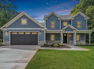 1075 Marie Dr, Huddleston, VA