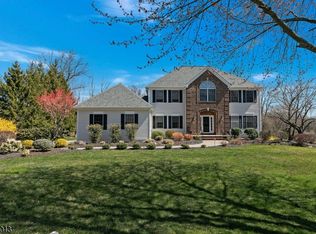 64 Governor Dr, Basking Ridge, NJ 07920