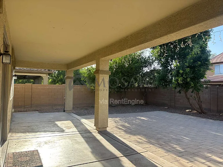 2656 E Boston St — Photo 36