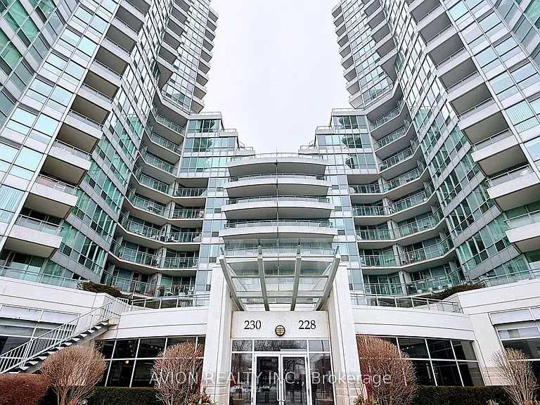 230 Queens Quay W #1526 — Photo 17