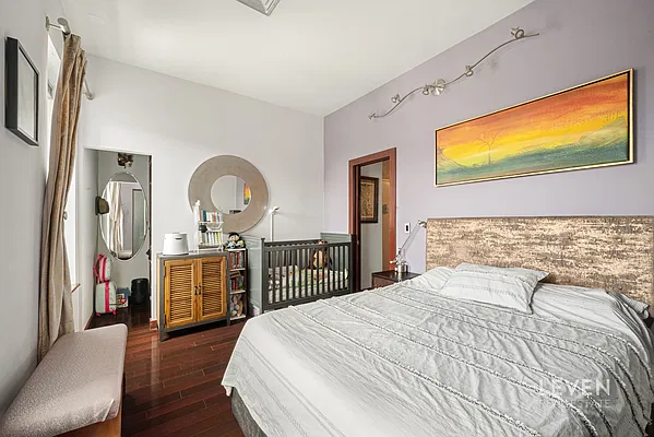 Bedroom, photo 1