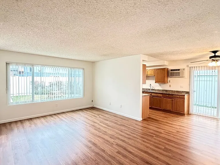 3701 Green Ave #3711 — Photo 1