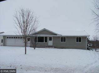 565 3rd St SW, Cokato, MN 55321