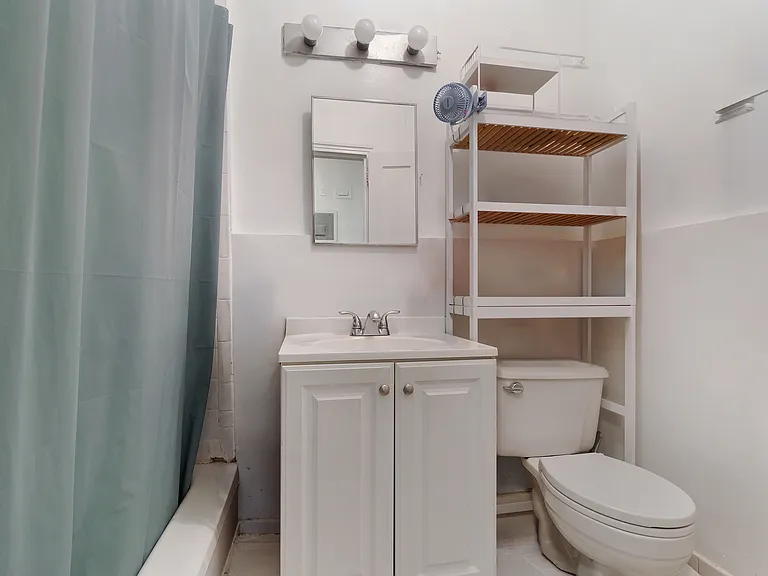 139 Montague St #3R — Photo 6