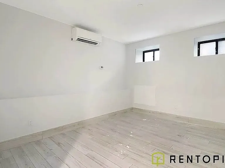 77 Berry St #1B — Photo 6