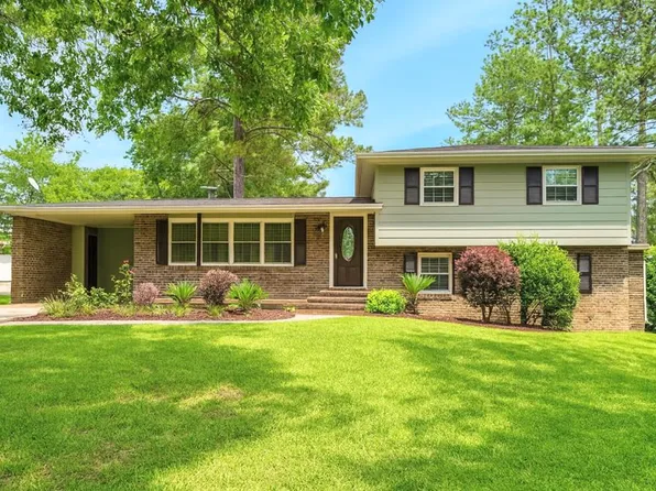 2203 Stonebridge Rd, Dothan, AL 36301