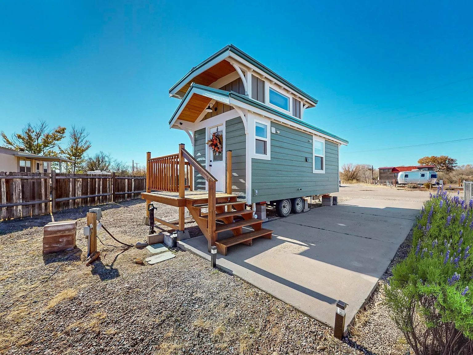 2 bed, 240 sqft, $1,500 — Photo 2