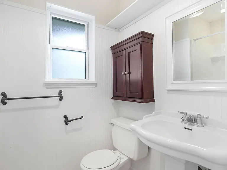 1 Cambridge Ct — Photo 18