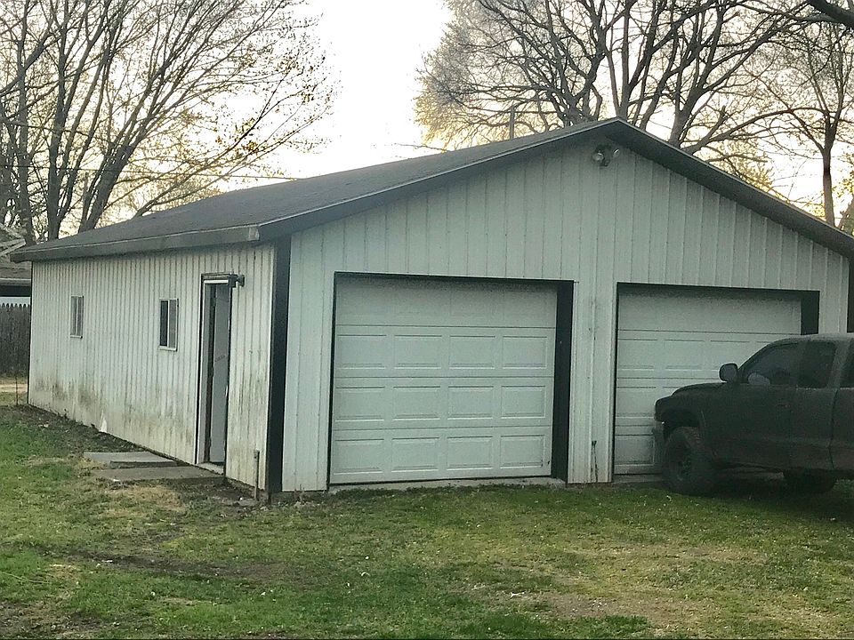2nd image of 1204 Griswold Ave