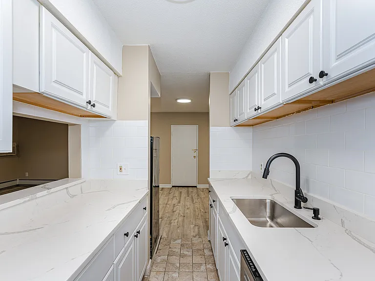 11 Crescent Dr #2 — Photo 17