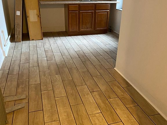 3rd image of 4140 Parsons Blvd #5C