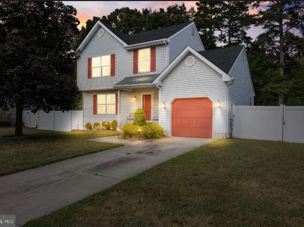 70 Country Club Rd, Pine Hill, NJ 08021