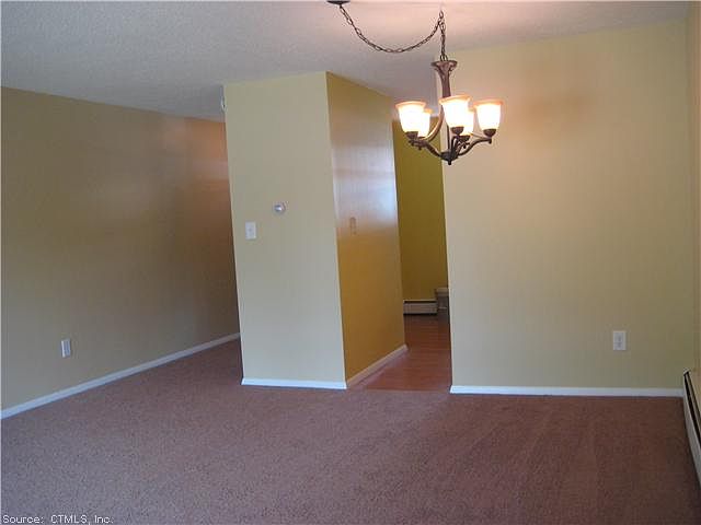 2nd image of 204 Williamstown Ct