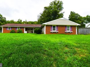 12511 Silverbirch Ln, Laurel, MD 20708