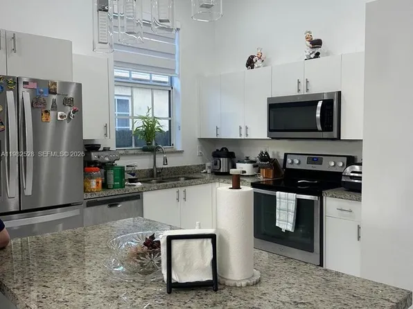 3482 SW 152nd Pl, Miami, FL 33185