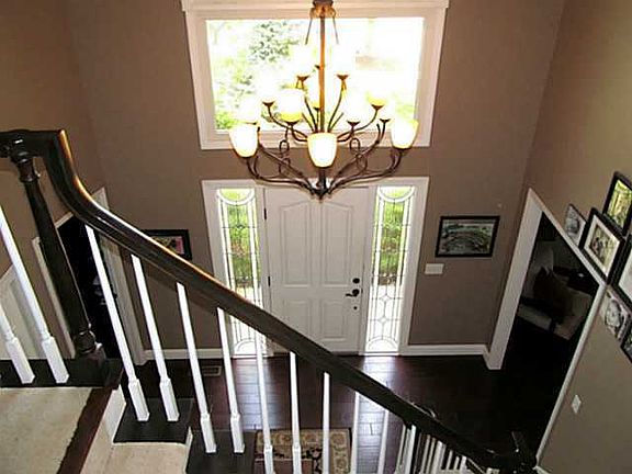 3rd image of 753 Southbluff Dr