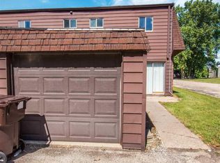 4000 N Westport Ct, Peoria, IL