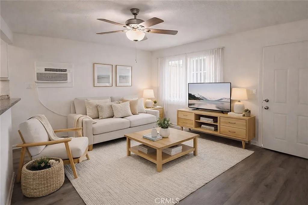 37067 Bankside Dr — Photo 2