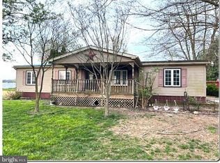 50 Cedar Ln, Elmer, NJ 08318