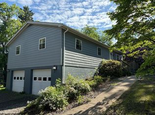 567 Burroughs St, Morgantown, WV 26505